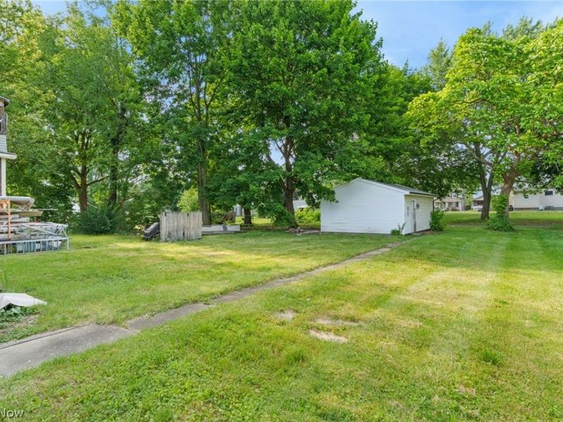 2235 Winfield Way NE, Canton, OH 44705 Photo 27