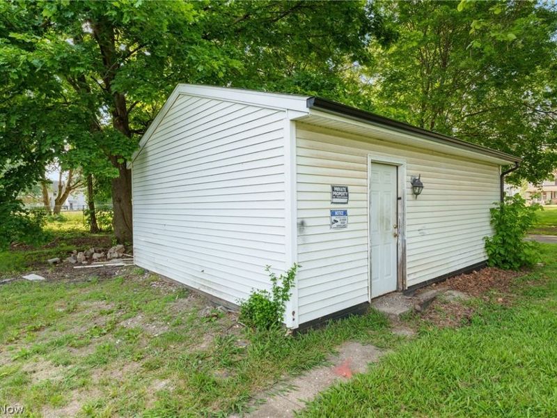 2235 Winfield Way NE, Canton, OH 44705 Photo 28