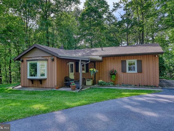 2216 S GALEN HALL ROAD , REINHOLDS, PA 17569
