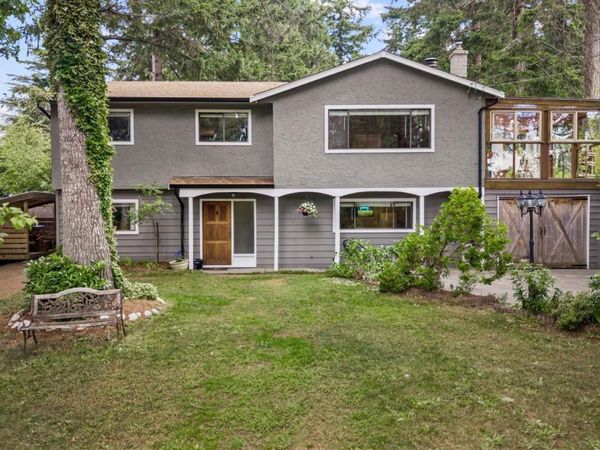 1506 Chinook Dr , Comox, BC V9M 3E1