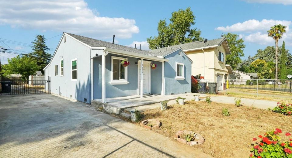 3404 22nd Ave, Sacramento, CA 95820 Photo