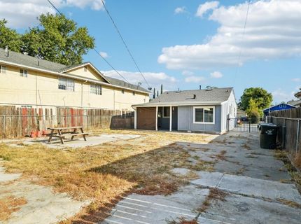 3404 22nd Ave, Sacramento, CA 95820 Photo