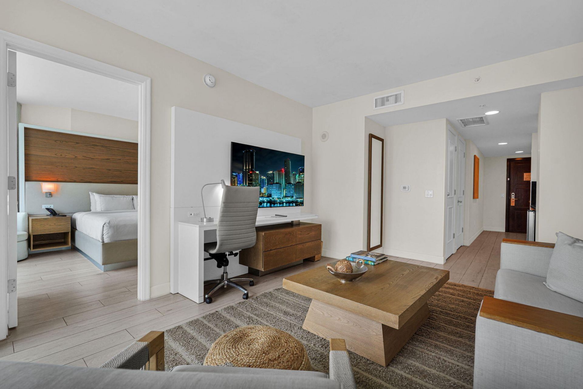 505 N Fort Lauderdale Beach Boulevard, Unit 2214, Fort Lauderdale, FL 33304 Photo