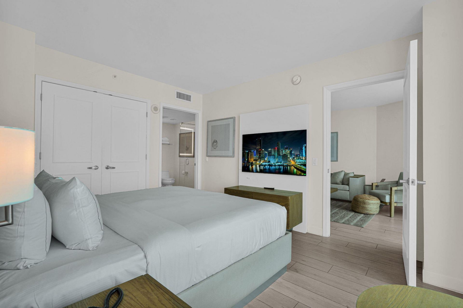 505 N Fort Lauderdale Beach Boulevard, Unit 2214, Fort Lauderdale, FL 33304 Photo