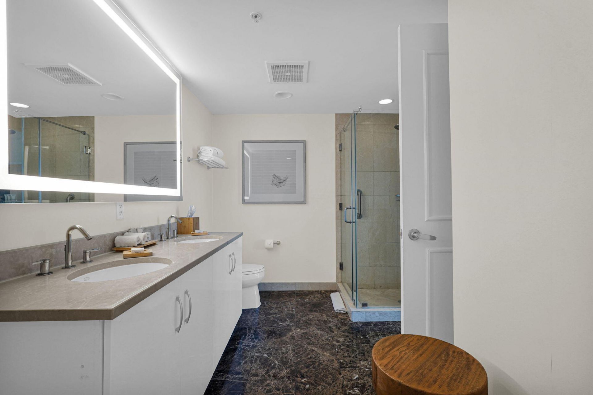 505 N Fort Lauderdale Beach Boulevard, Unit 2214, Fort Lauderdale, FL 33304 Photo