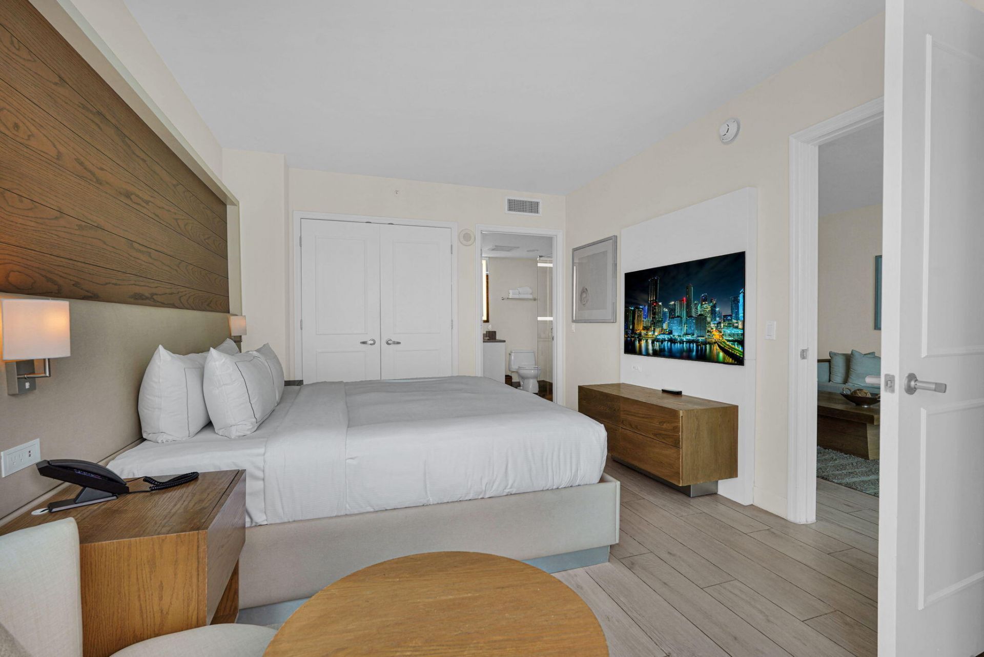 505 N Fort Lauderdale Beach Boulevard, Unit 2214, Fort Lauderdale, FL 33304 Photo