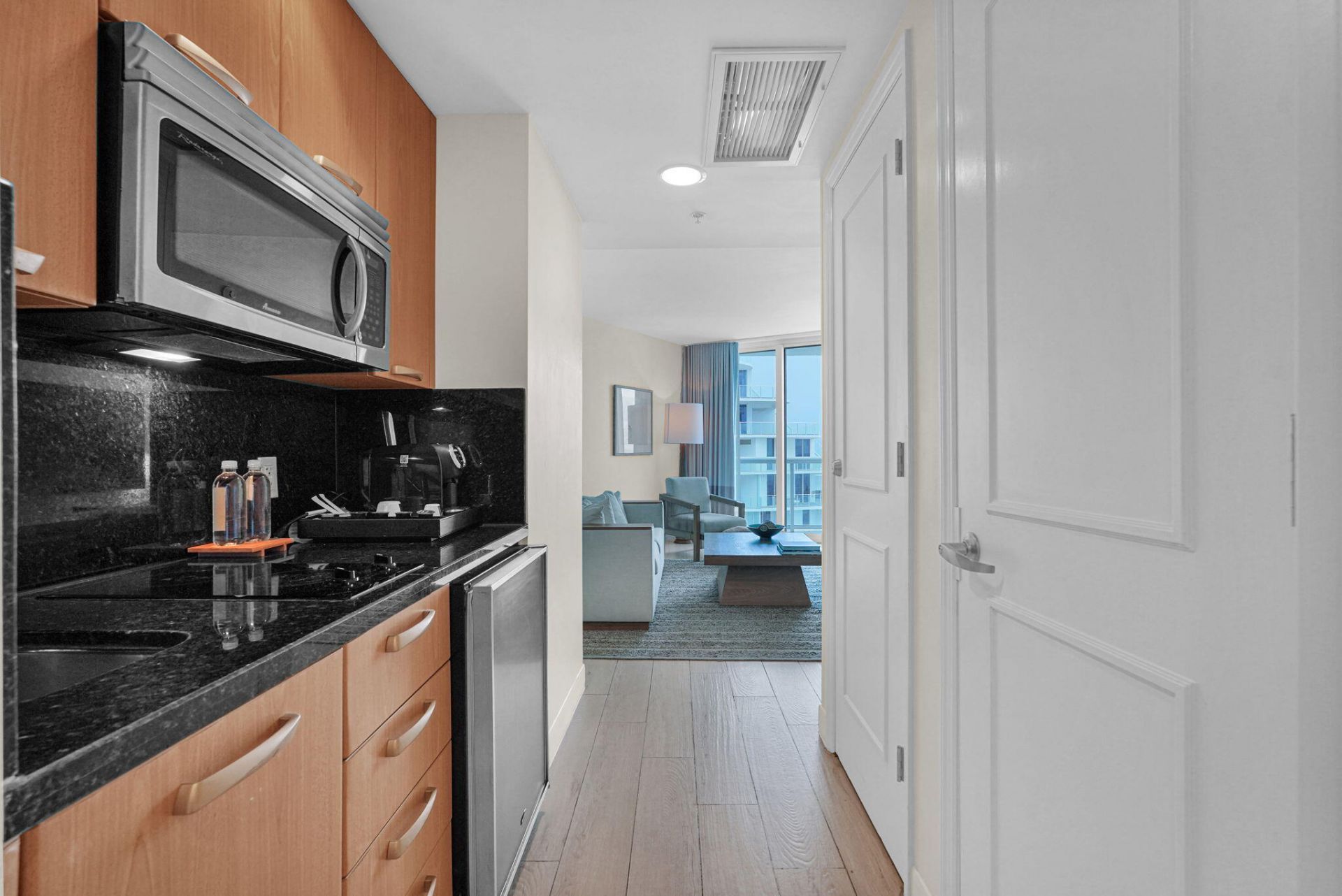 505 N Fort Lauderdale Beach Boulevard, Unit 2214, Fort Lauderdale, FL 33304 Photo