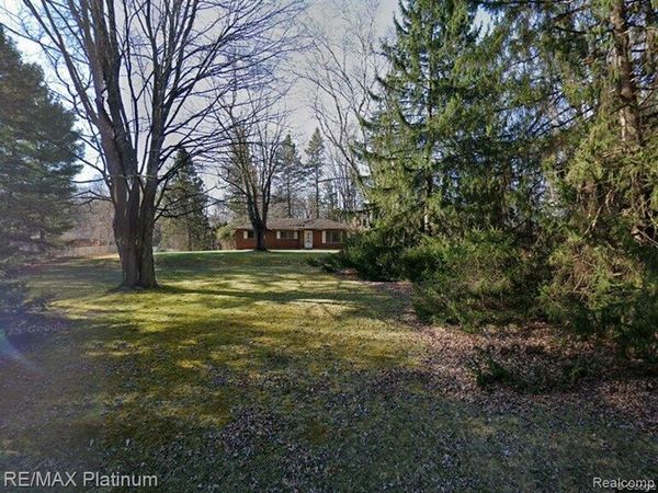 9466 Hyne Road , Brighton Twp, MI 48114