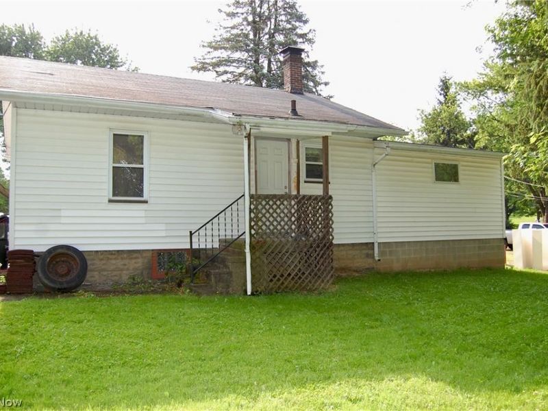 669 Scott Place NW, Massillon, OH 44647 Photo 4