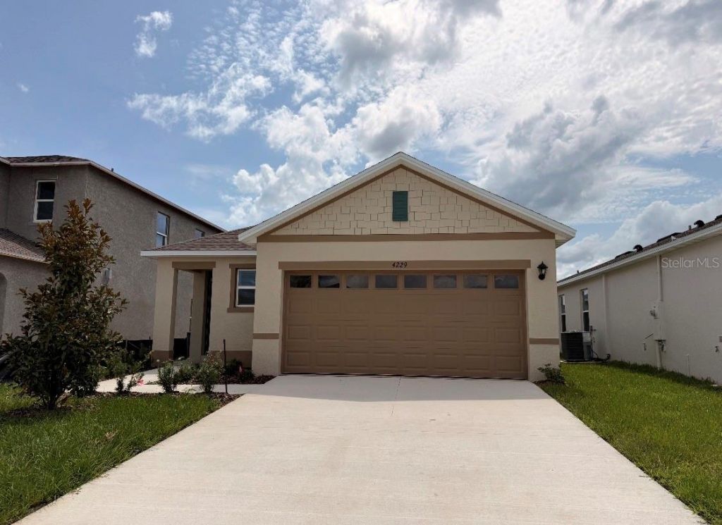 4229 Evernia Rd, Tavares, FL 32778 Photo