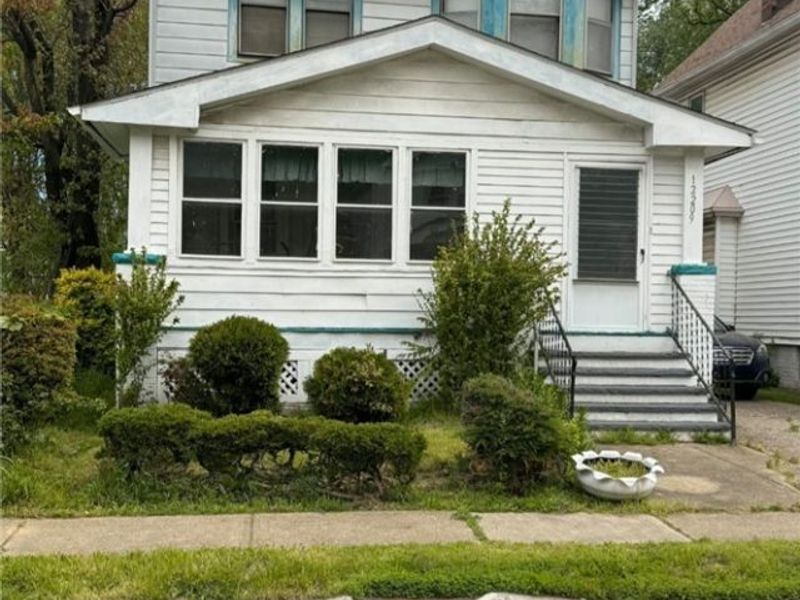 12209 Iowa Avenue, Cleveland, OH 44108 Photo 1