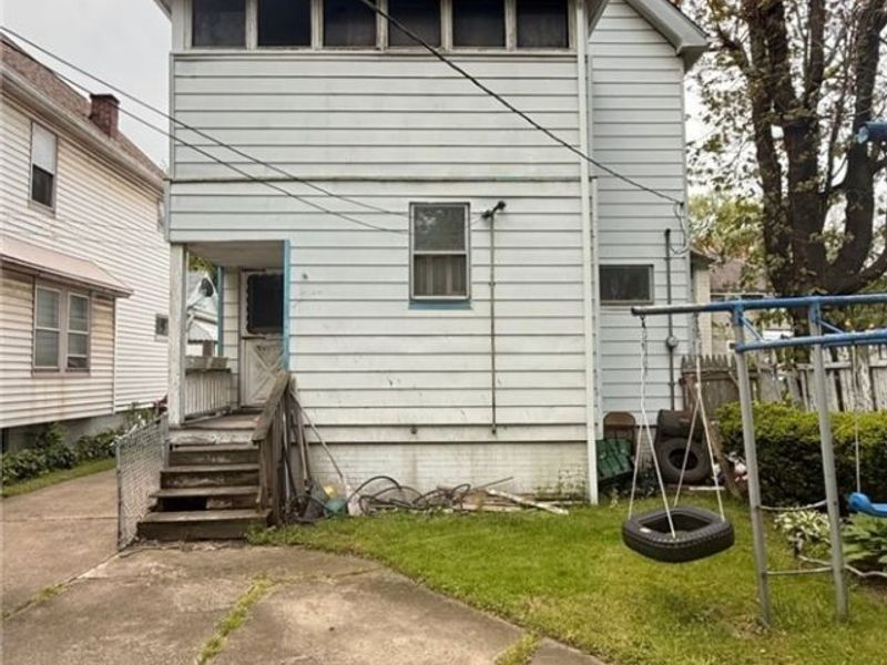 12209 Iowa Avenue, Cleveland, OH 44108 Photo 2