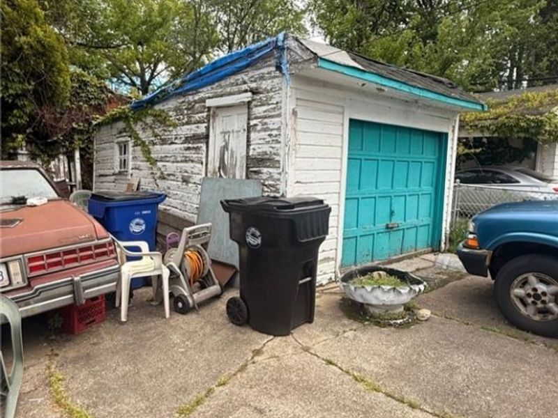 12209 Iowa Avenue, Cleveland, OH 44108 Photo 3