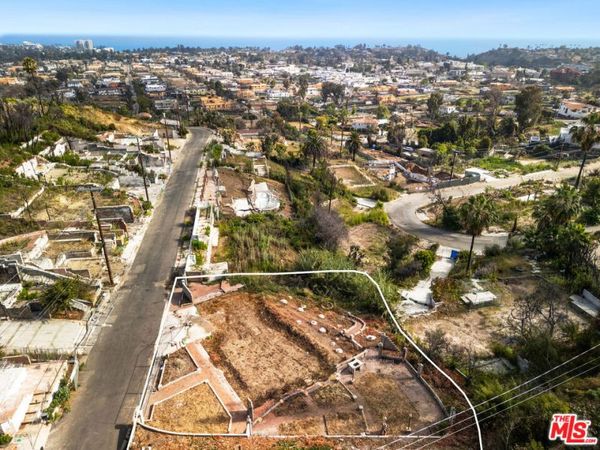 1365 Goucher Street , Pacific Palisades, CA 90272