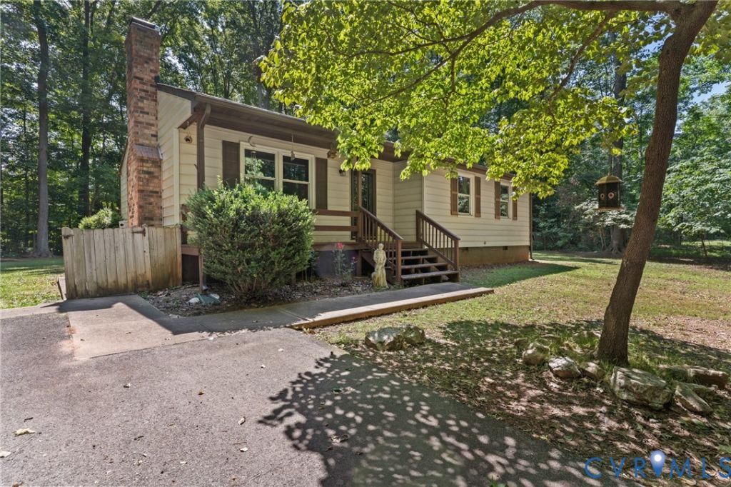 2448 Mountain View Road Powhatan, VA 23139