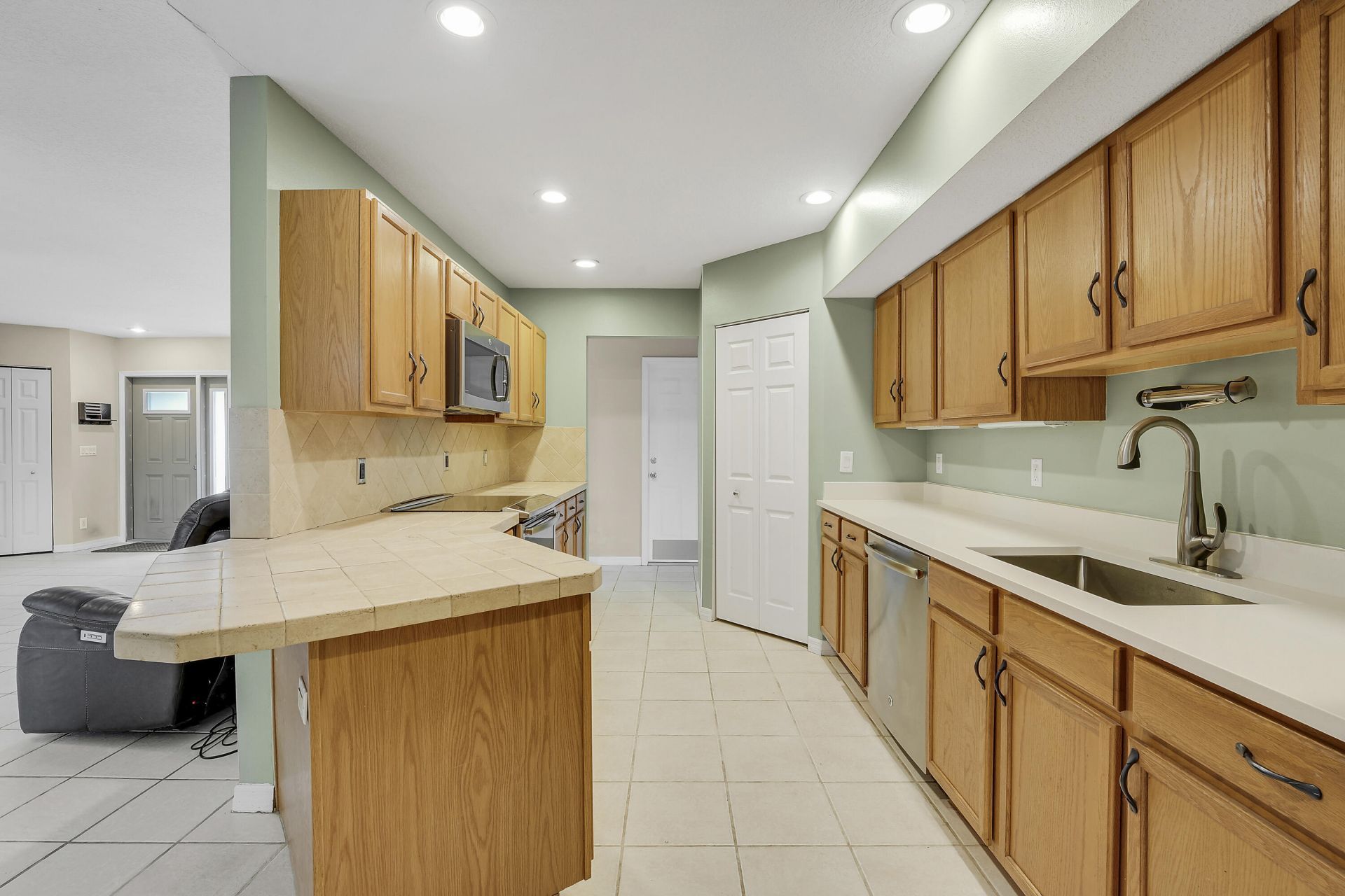 12628 N 70th Pl Place N, The Acreage, FL 33412 Photo
