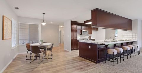 924 East Milgeo Avnue, Ripon, CA 95366 Photo
