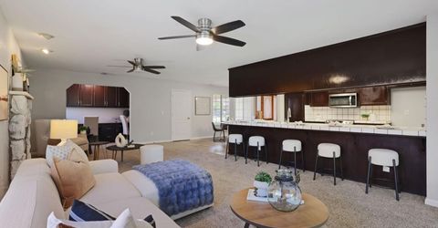 924 East Milgeo Avnue, Ripon, CA 95366 Photo