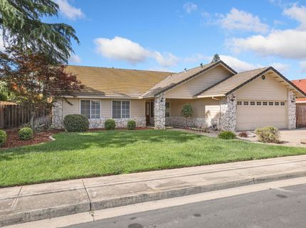 924 East Milgeo Avnue, Ripon, CA 95366 Photo