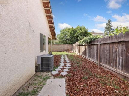 924 East Milgeo Avnue, Ripon, CA 95366 Photo