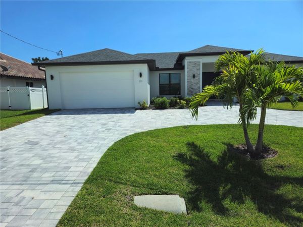136 KAMAL PARKWAY , CAPE CORAL, FL 33904