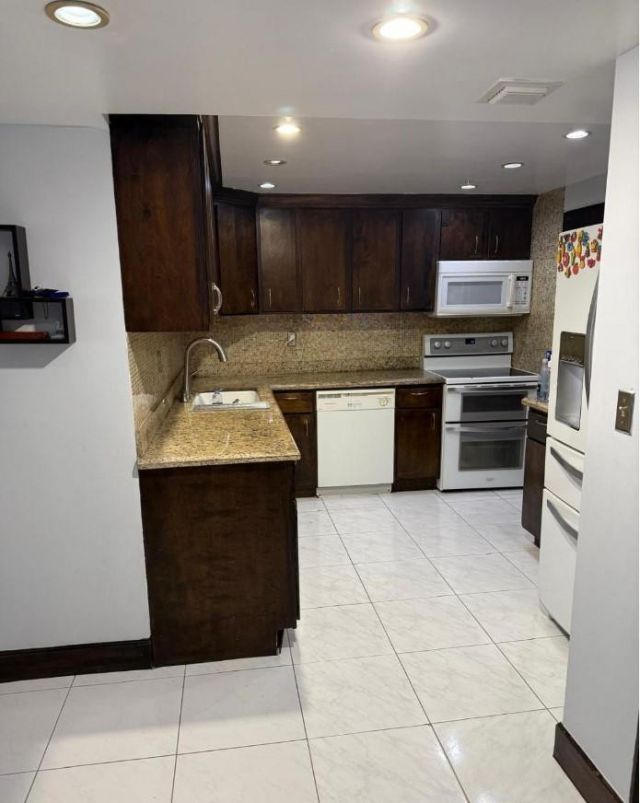1833 S Ocean Drive, Unit 1209, Hallandale, FL 33009 Photo