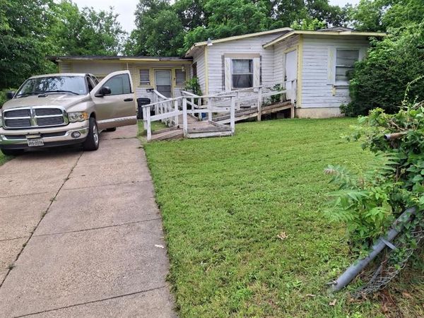 5135 Southwick Drive , Dallas, TX 75241