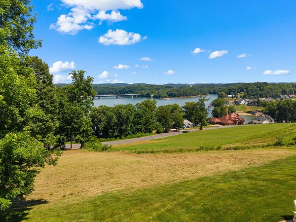 2492 Starboard Crest, Morristown, TN 37814