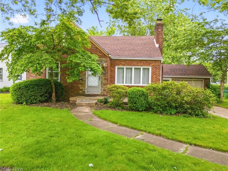 3312 Yale Avenue NW, Canton, OH 44709 Photo 2