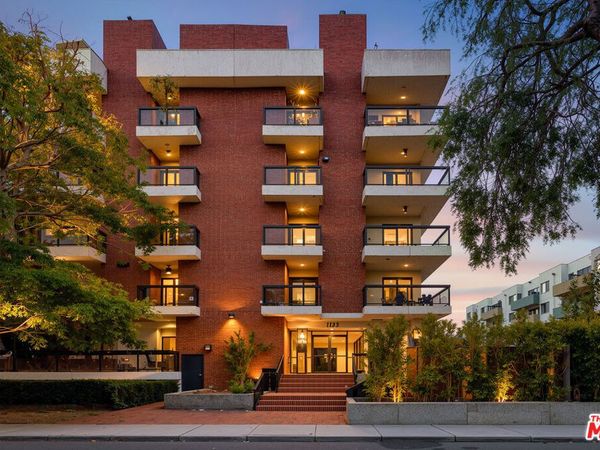 1133 5th Street, Unit 204, Santa Monica, CA 90403