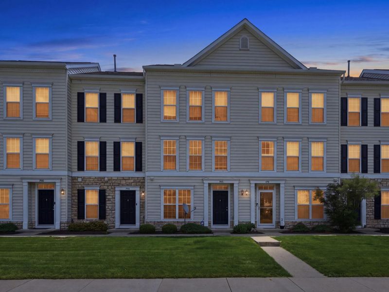 5976 New Albany Road W, Unit 44, New Albany, OH 43054 Photo 1