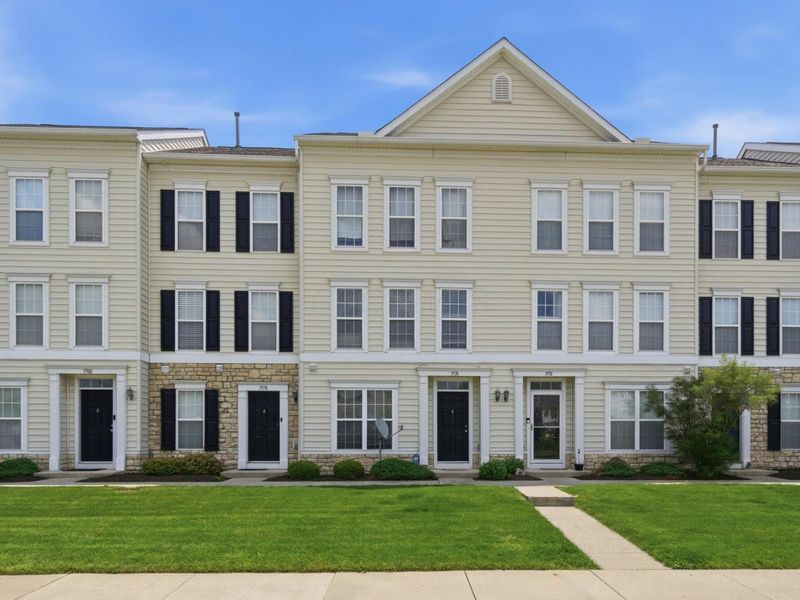 5976 New Albany Road W, Unit 44, New Albany, OH 43054 Photo 2