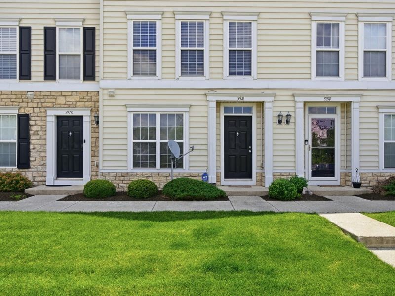 5976 New Albany Road W, Unit 44, New Albany, OH 43054 Photo 4