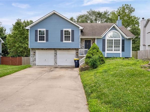 1915 NW 79th Street, Kansas City, MO 64151