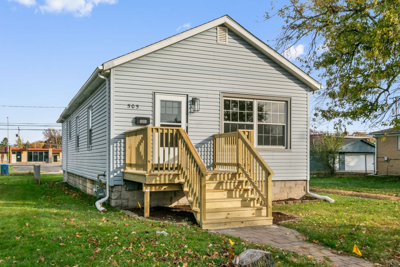 505 Greenbay Avenue , Calumet City, IL 60409