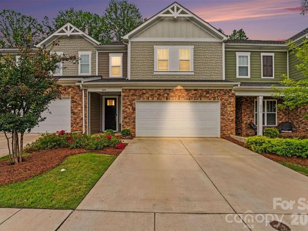 8216 Merryvale Lane, Charlotte, NC 28214