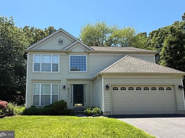 8012 MIDDLEBURY DRIVE, PASADENA, MD 21122