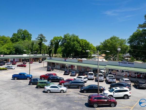 2501 Oakwood Avenue NW, Huntsville, AL 35810