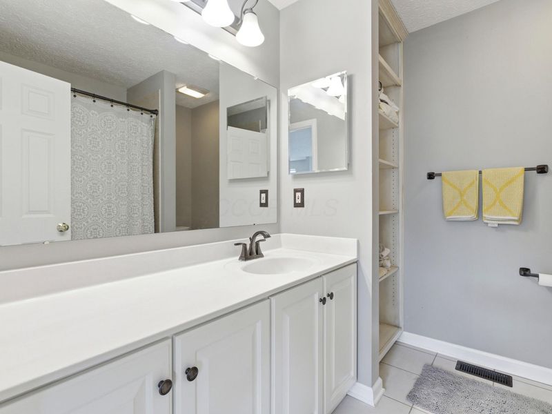 8282 Skelton Court, Blacklick, OH 43004 Photo 32