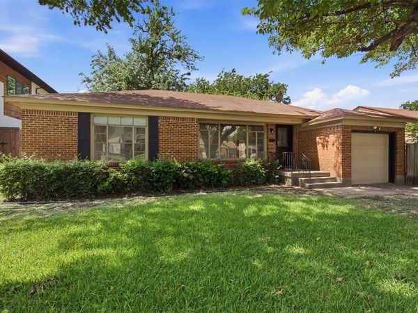 3884 Van Ness Lane , Dallas, TX 75220