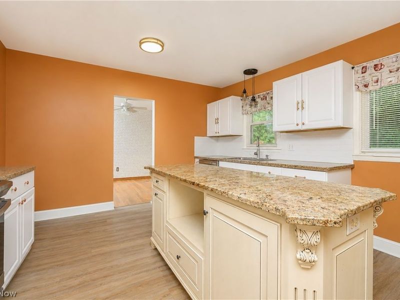 1279 Chippewa Avenue, Akron, OH 44305 Photo 3