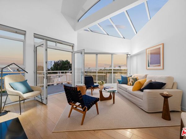 2913 3rd Street, Unit 304, Santa Monica, CA 90405