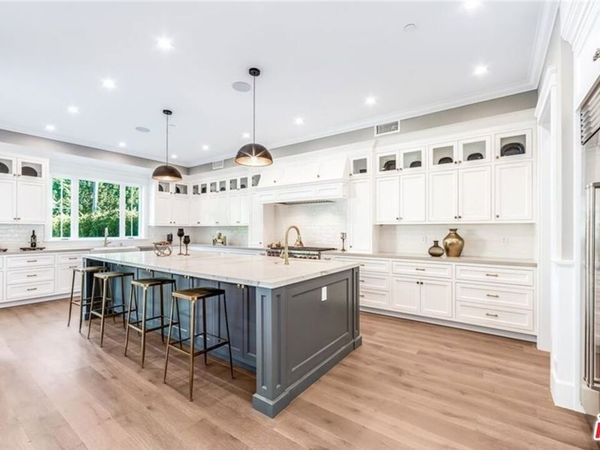 4710 Noeline Avenue, Encino, CA 91436