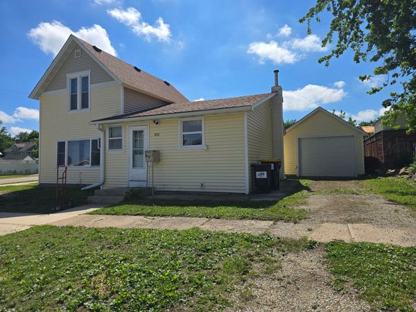 213 E Fremont Street , Spring Valley, MN 55975