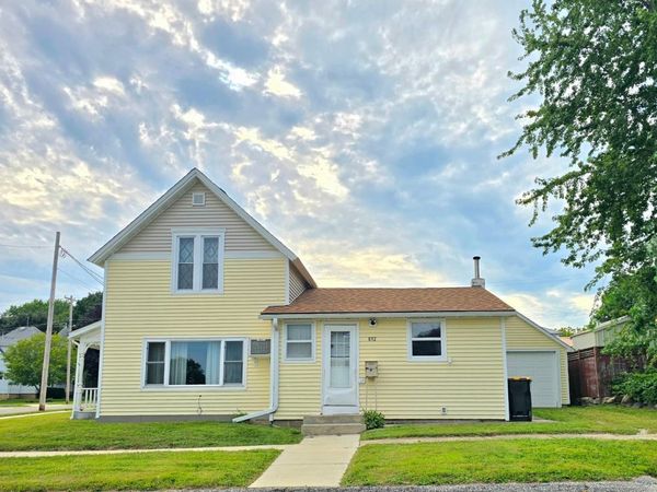 213 E Fremont Street, Spring Valley, MN 55975