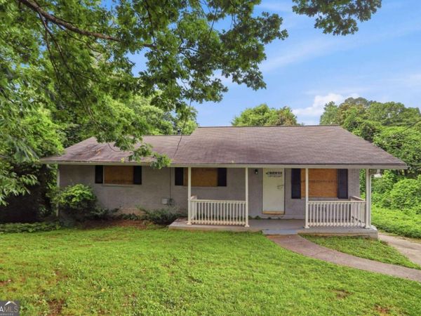 2370 Tiffany Circle, Decatur, GA 30035