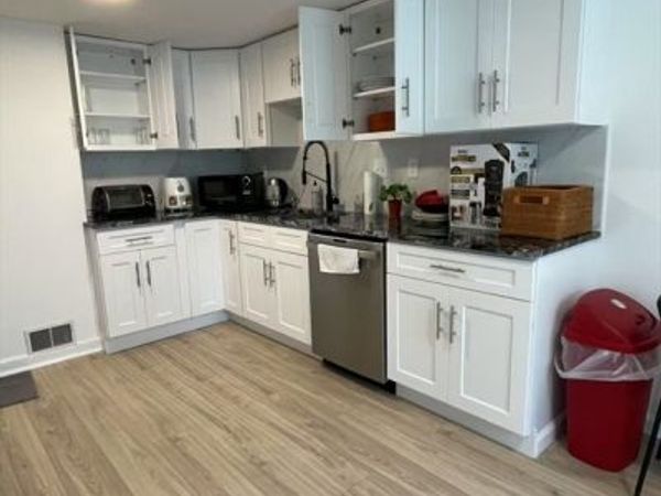 91 Sunnyside Ave, Unit 1, Arlington, MA 02474