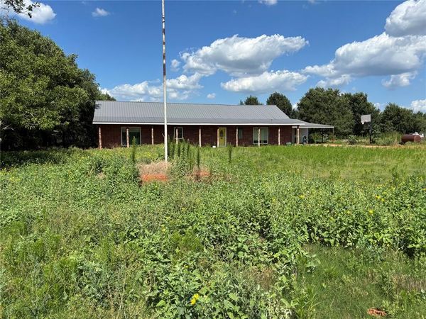 15031 County Road 1130 Road, Lookeba, OK 73053
