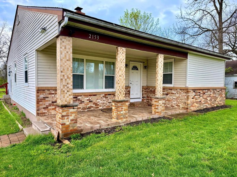 2153 Sonora Drive, Grove City, OH 43123 Photo 2