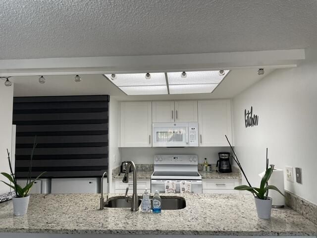 1453 White Pine Drive, Wellington, FL 33414 Photo